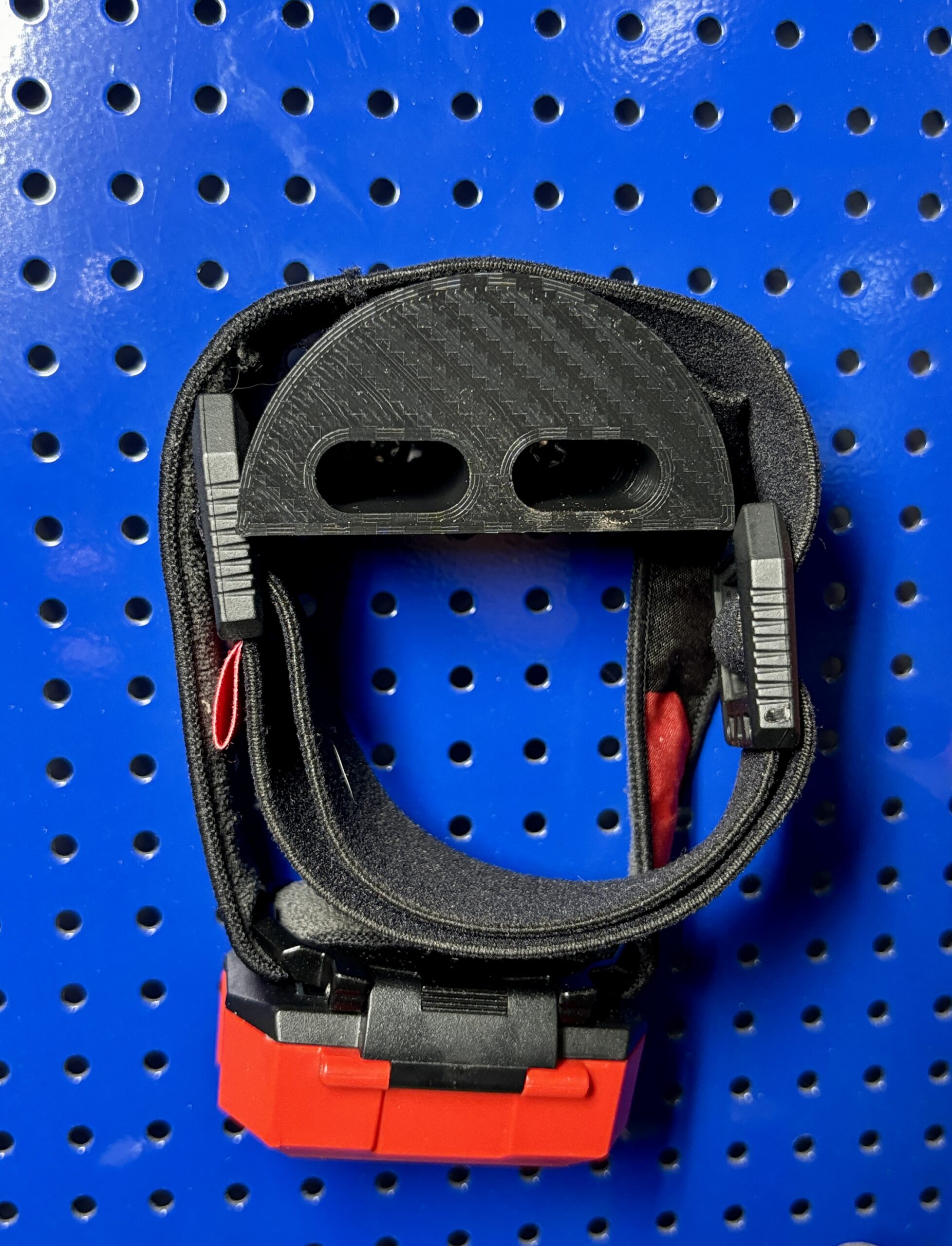 Holder til Høreværn eller Pandelampe - Billede 3