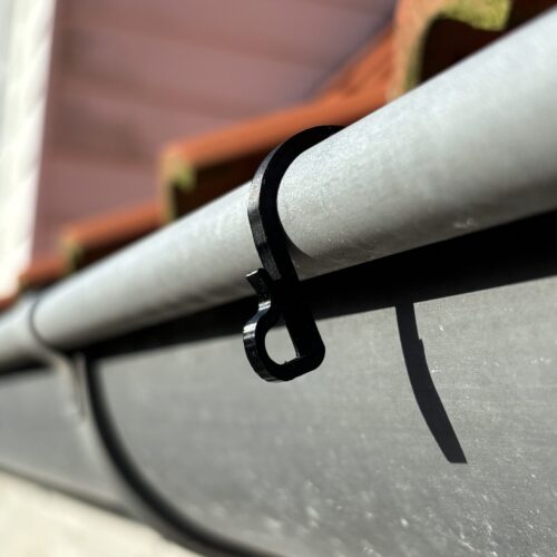 Lyskædeholder - Til montering på tagrende